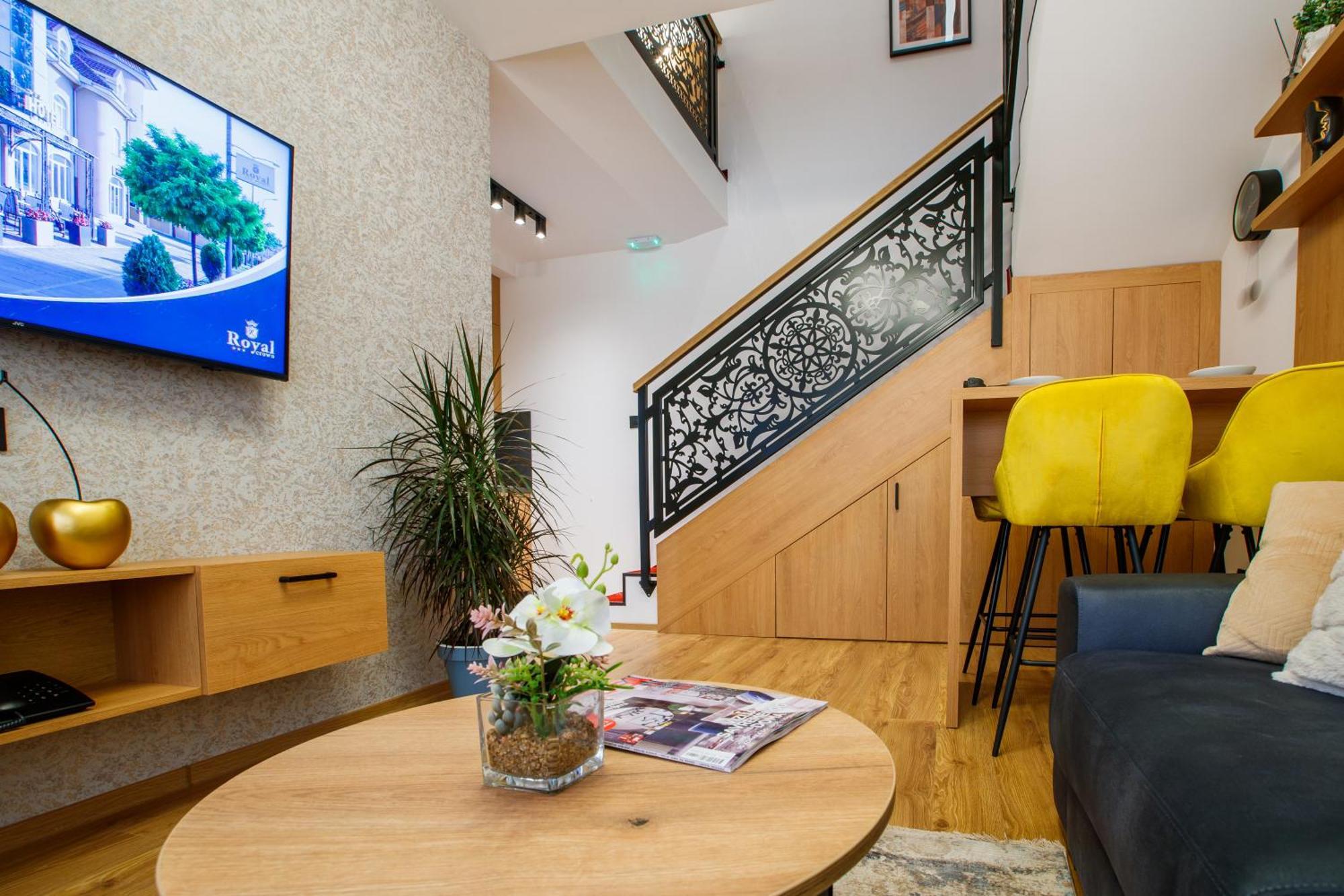 Garni Hotel Royal Crown 수보티차 외부 사진
